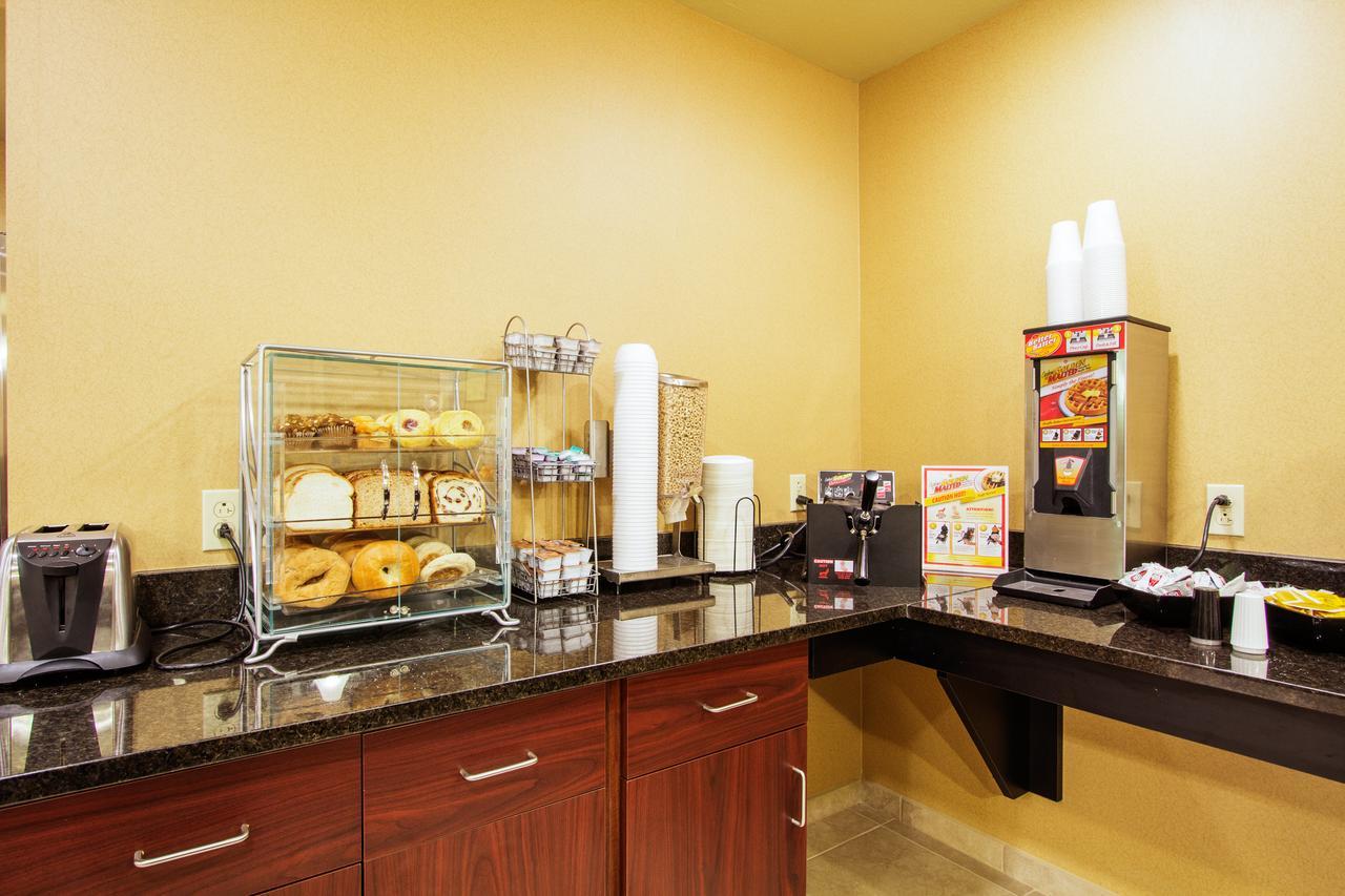 Cobblestone & - Hotel Corry