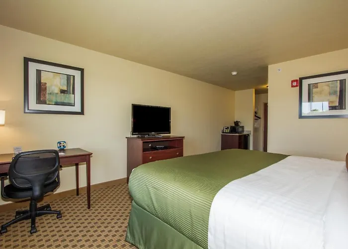 Cobblestone Inn & Suites - Corry