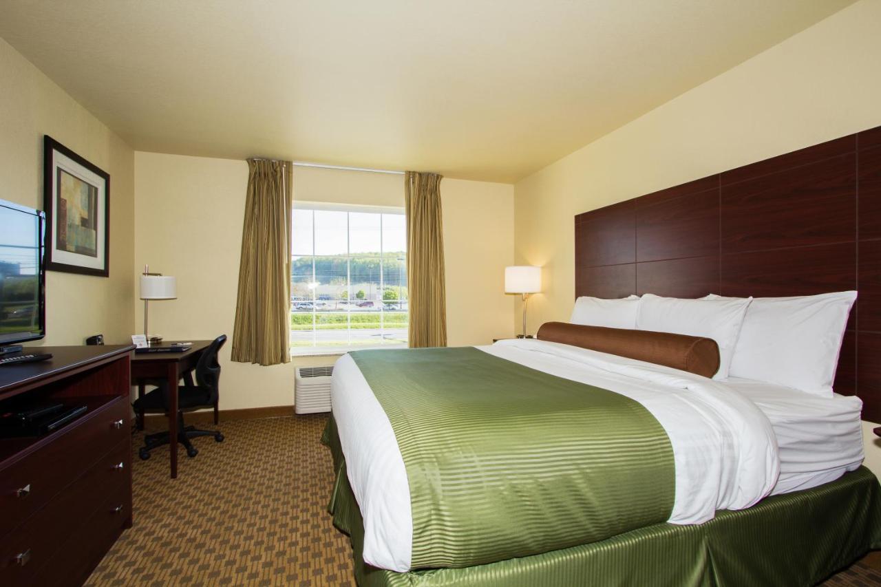 Cobblestone & - Hotel
