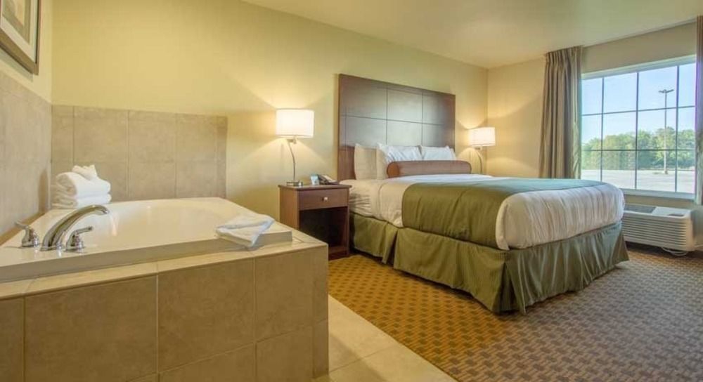 Cobblestone Inn&suites -