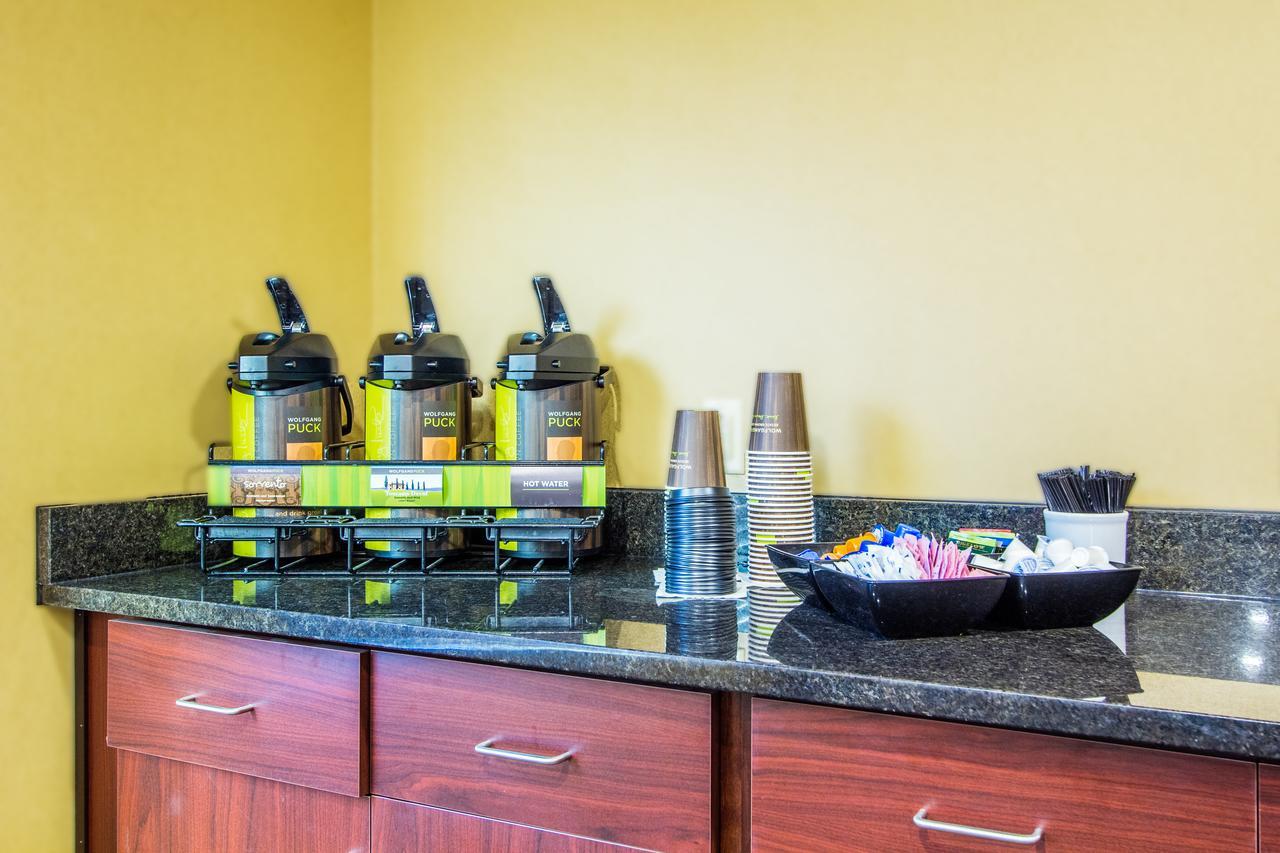 Cobblestone Inn&suites - Hotel 3*