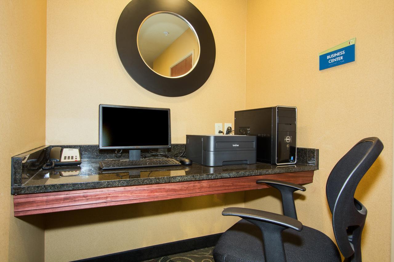 Hotel Cobblestone Inn&suites - 3*