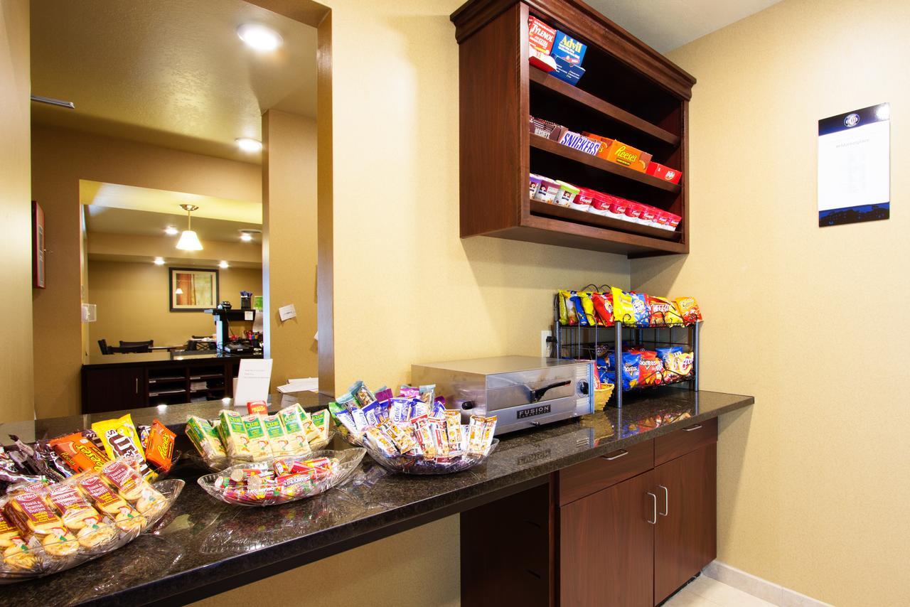 Cobblestone Inn&suites - Hotel 3*