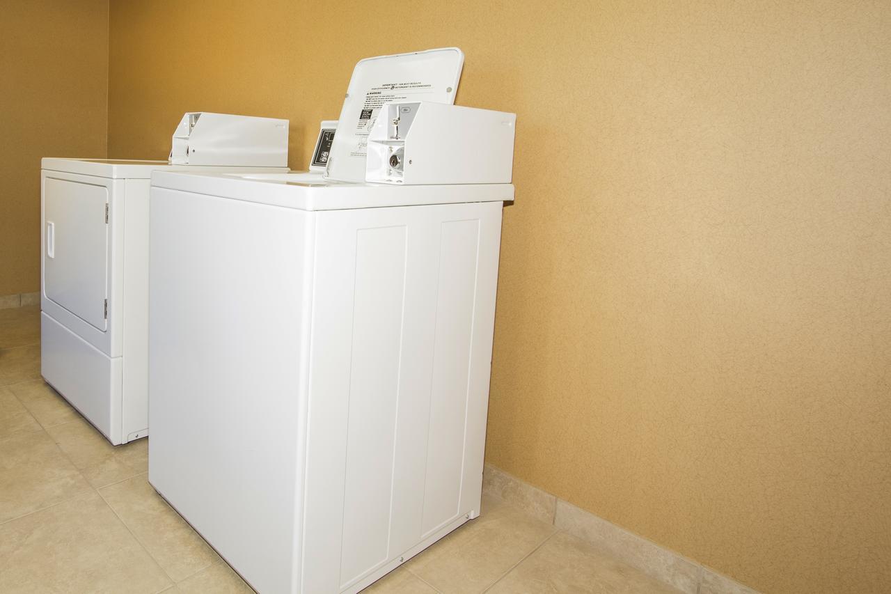 Cobblestone Inn&suites - Hotel
