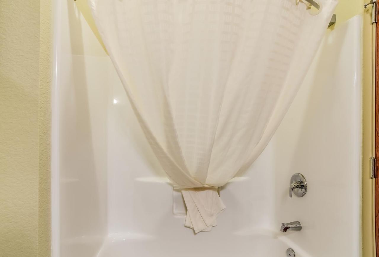Cobblestone Inn&suites - Corry