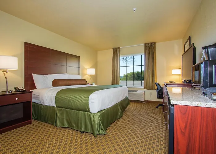 Cobblestone Inn & Suites - Corry